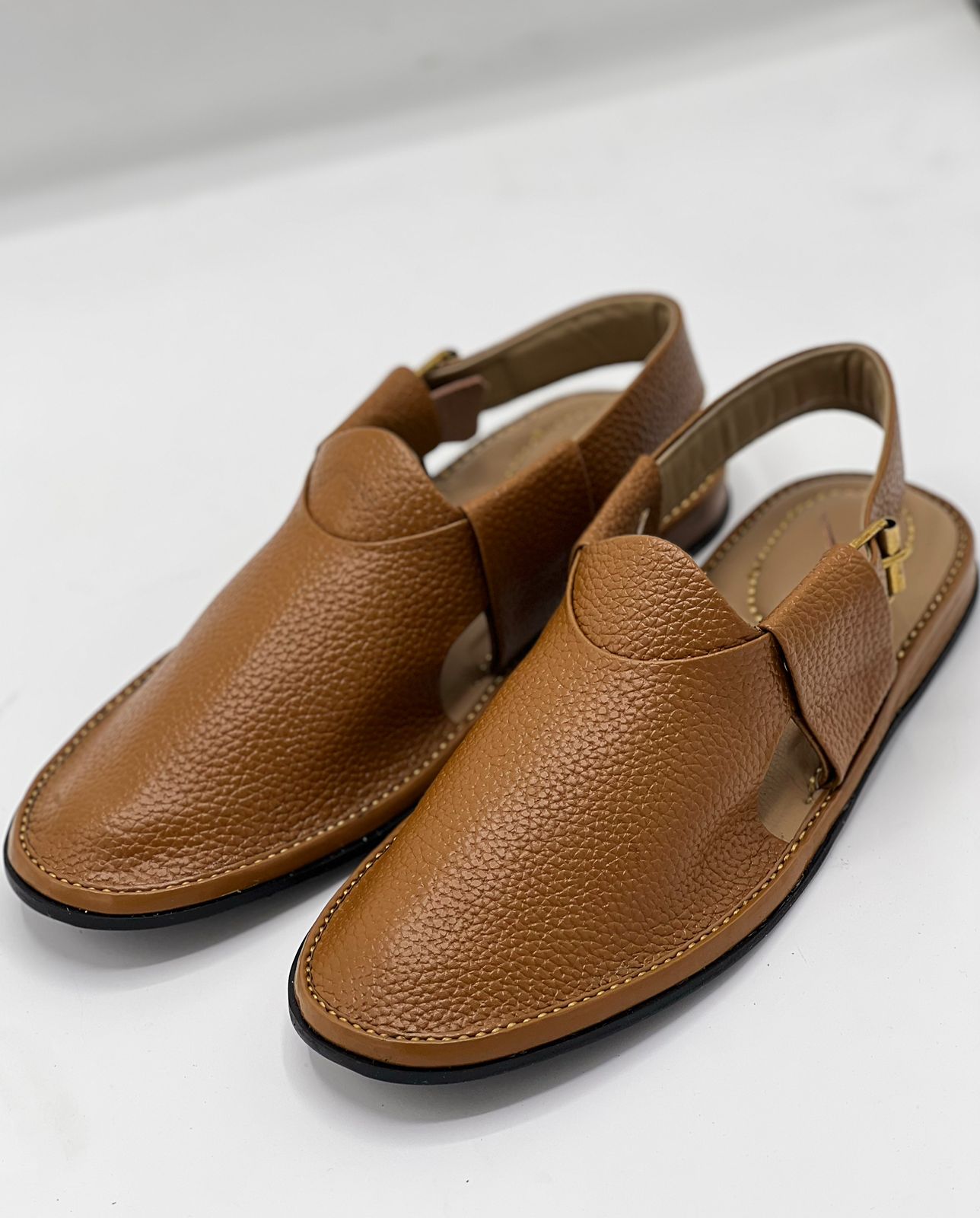 Winter Chappal (Camel doted leather)